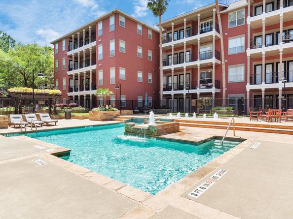 2400 Mccue Road 424, Houston TX 77056