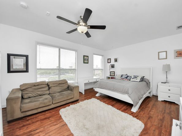 2400 Mccue Road 424, Houston TX 77056