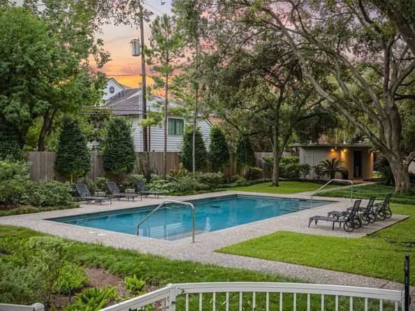 3711 San Felipe Street 6C, Houston TX 77027