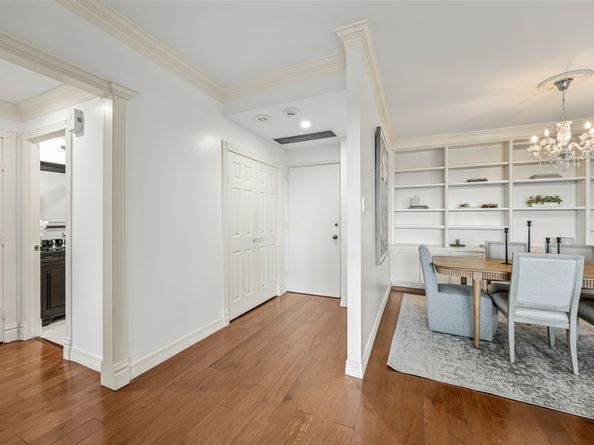 3711 San Felipe Street 6C, Houston TX 77027