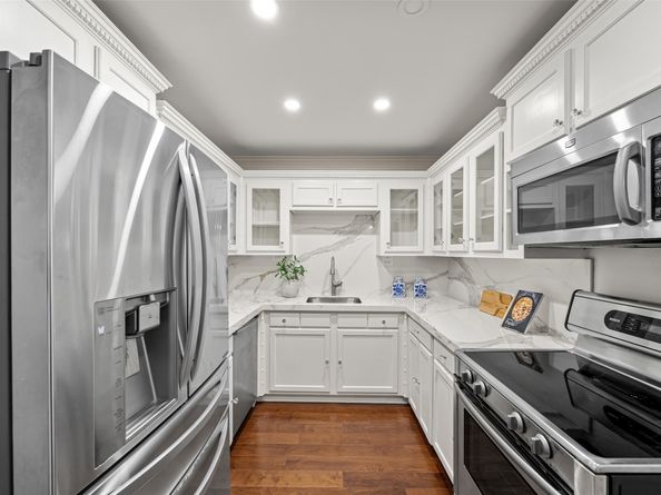 3711 San Felipe Street 6C, Houston TX 77027
