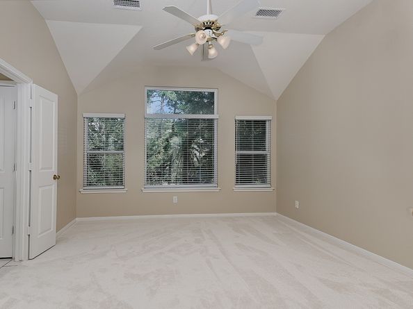 48 W New Avery Place, The Woodlands TX 77382