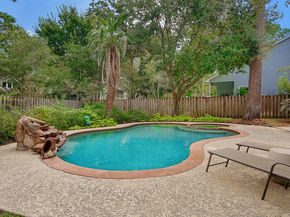 48 W New Avery Place, The Woodlands TX 77382