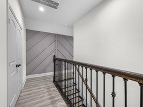 910 Mansfield Street, Houston TX 77091