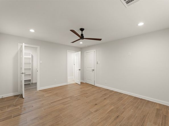 10503 Timberoak Drive, Houston TX 77043