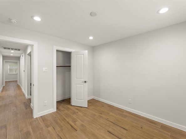 10503 Timberoak Drive, Houston TX 77043