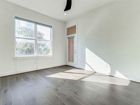 300 St Joseph Parkway 112, Houston TX 77002