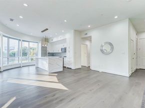 300 St Joseph Parkway 112, Houston TX 77002