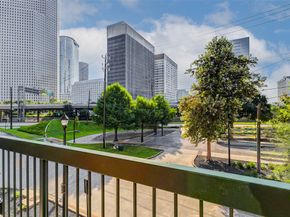 300 St Joseph Parkway 112, Houston TX 77002
