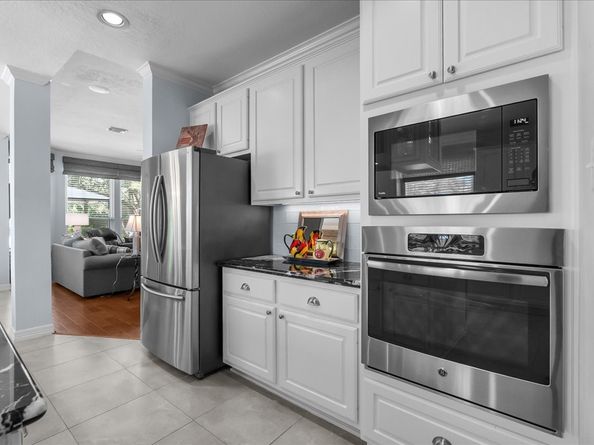 3102 Bay Ridge Court, Friendswood TX 77546