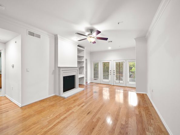 2400 Mccue Road 305, Houston TX 77056