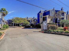 18519 Egret Bay Boulevard 1604, Webster TX 77058