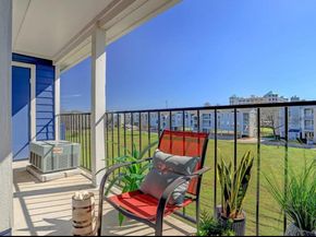 18519 Egret Bay Boulevard 1604, Webster TX 77058