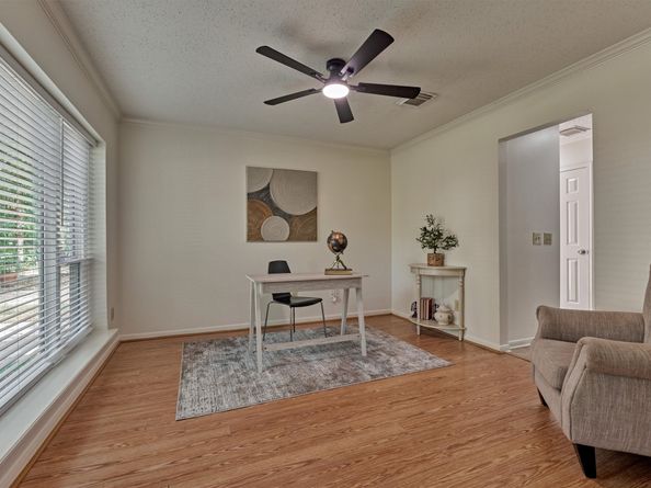 71 Breezy Point Place, Spring TX 77381