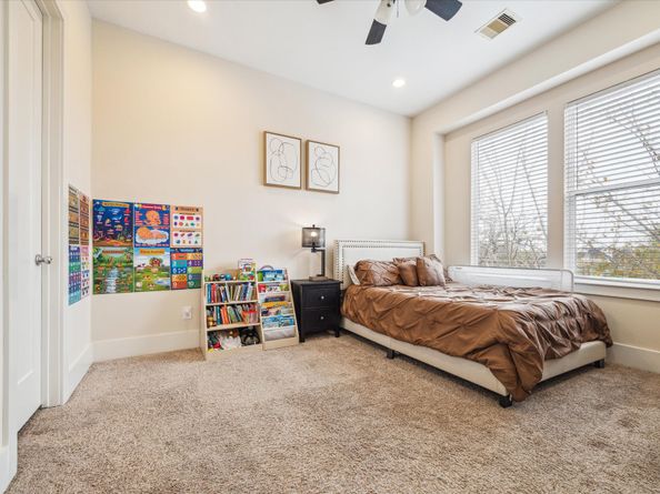 209 Burr Street D, Houston TX 77011