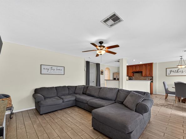 15826 Lost Anchor Way Lane, Houston TX 77044