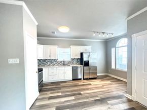 1525 Francis Street, Houston TX 77004