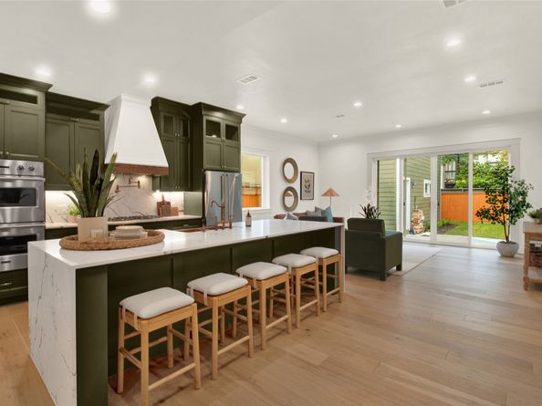 1535 Rutland Street, Houston TX 77008