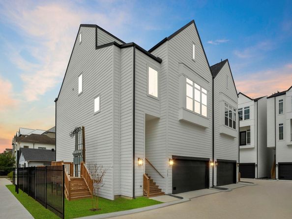 1149 W 22nd Street, Houston TX 77008
