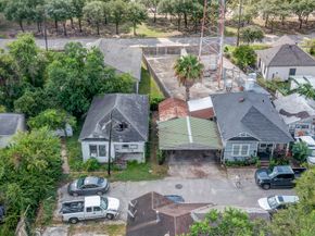 4 Canal Court, Houston TX 77011