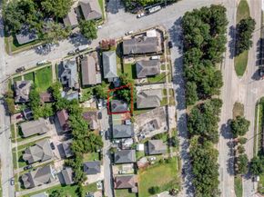 4 Canal Court, Houston TX 77011