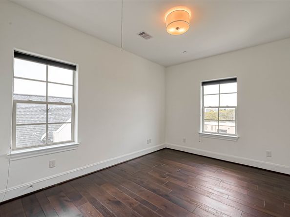5101 Allen Street, Houston TX 77007