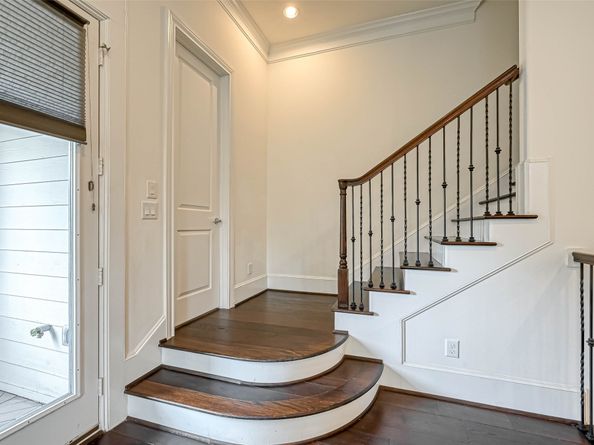 5101 Allen Street, Houston TX 77007