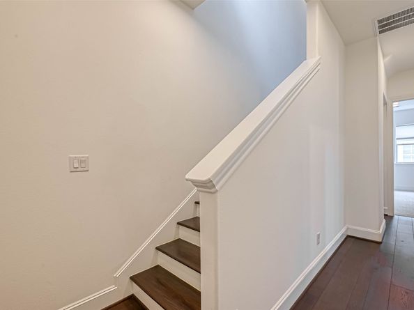 5101 Allen Street, Houston TX 77007