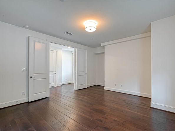 5101 Allen Street, Houston TX 77007