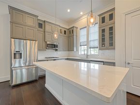 5101 Allen Street, Houston TX 77007