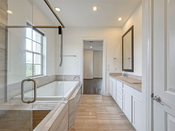 5101 Allen Street, Houston TX 77007