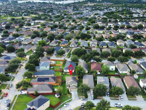 611 Remwick Drive, Houston TX 77073