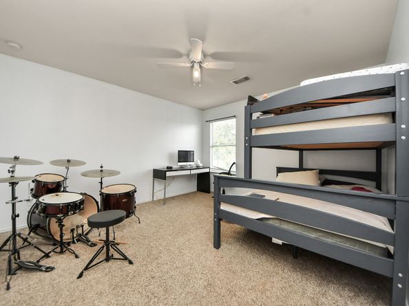 611 Remwick Drive, Houston TX 77073