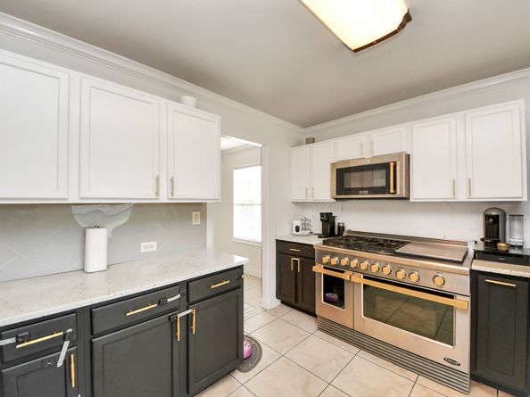 611 Remwick Drive, Houston TX 77073