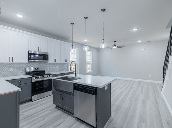 936 - A&B South Lane, Houston TX 77088