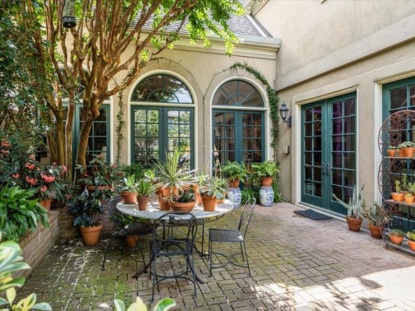 2509 Westgate Drive, Houston TX 77019