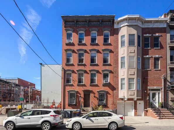 204 Willow Ave 4R, Hoboken NJ 07030