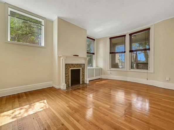 200-202 Oak St, Weehawken NJ 07086