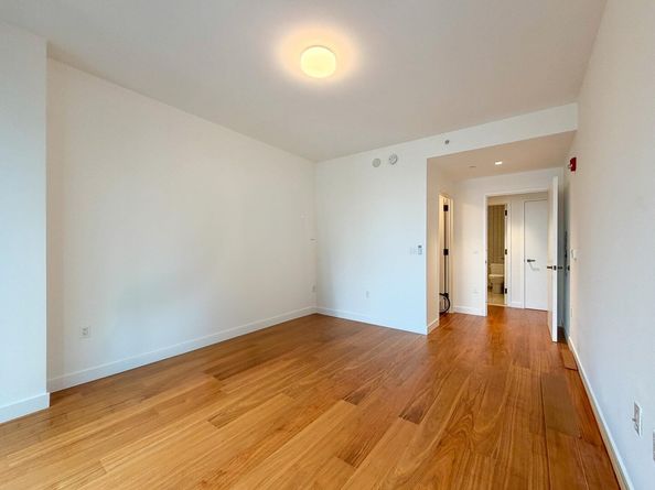 2 Shore Lane 408, Jersey City NJ 07310