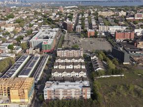 3 Greenwich Dr 85, Jersey City NJ 07305