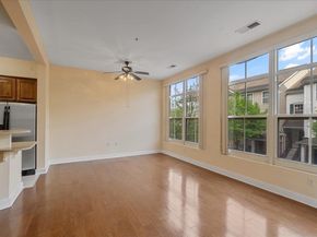 3 Greenwich Dr 85, Jersey City NJ 07305
