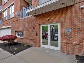 3 Greenwich Dr 85, Jersey City NJ 07305