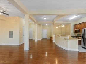 3 Greenwich Dr 85, Jersey City NJ 07305