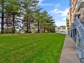 3 Greenwich Dr 85, Jersey City NJ 07305