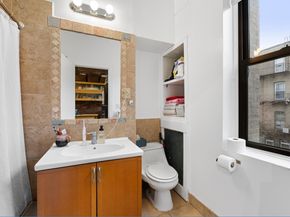 167 Christopher Columbus Dr 3R, Jersey City NJ 07302