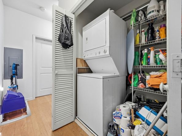 15 Enterprise Ct 105, Jersey City NJ 07305