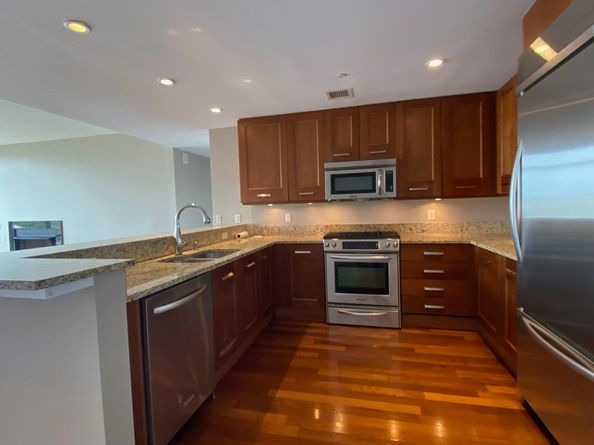 8100 River Rd 917, North Bergen NJ 07047