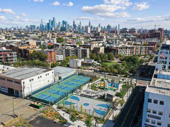 2 Paterson Ave 2B, Hoboken NJ 07030