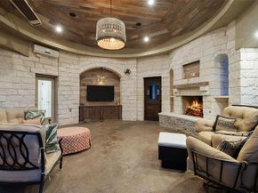 11700 Eagles Glen Dr, Austin TX 78732