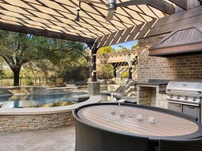 11700 Eagles Glen Dr, Austin TX 78732